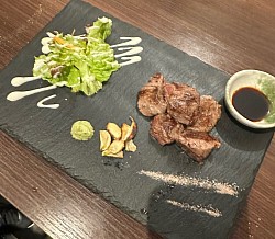 サイコロステーキ